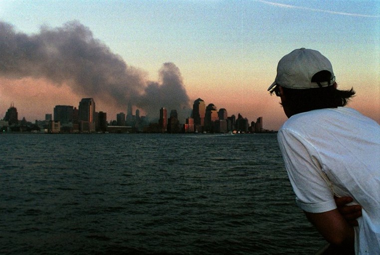 Powerful Photos from September 11-2001